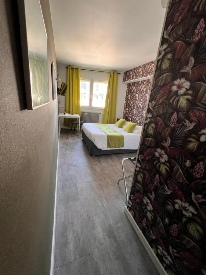 Hotel Alpes Cevennes Guilherand-Granges ภายนอก รูปภาพ